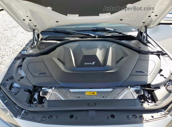 WBY73AW02PFN81848 2023 BMW I4 White Vista interior trasera