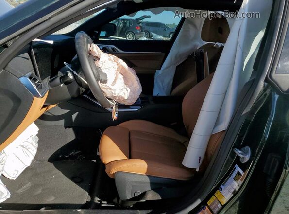 WBY73AW02RFR57337 2024 BMW I4 Green Widok wnętrza z przodu