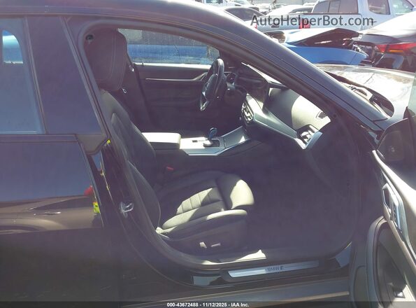 WBY73AW08PFN89386 2023 BMW I4 Black Widok wnętrza z przodu