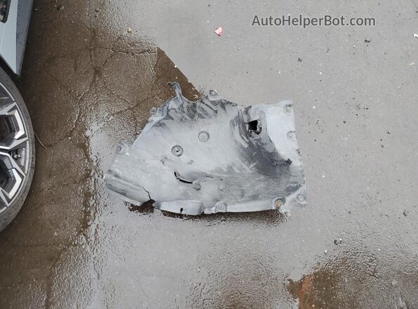 WBY73AW09PFR31069 2023 BMW I4 Silver Вид підкапотного простору