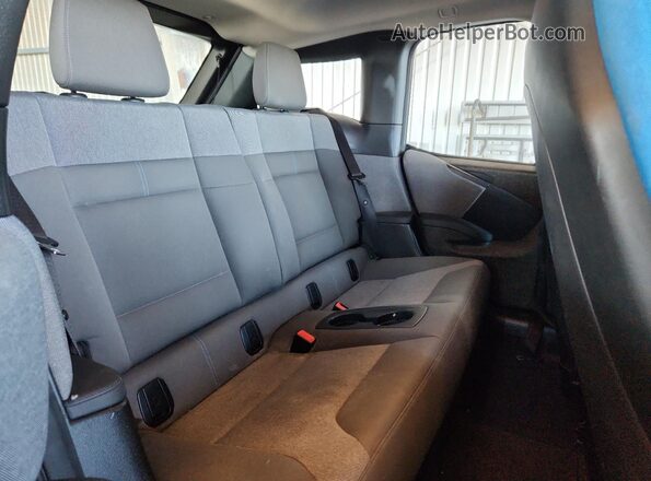 WBY7Z2C58JVE61833 2018 BMW I3 Blue Rear seats view