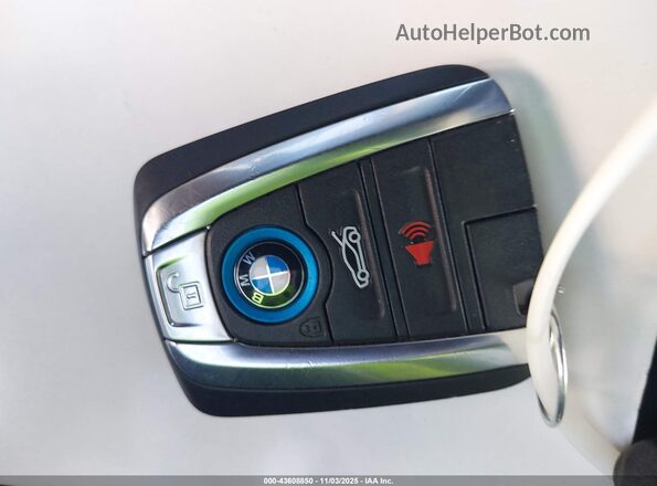 WBY8P4C06L7F81745 2020 BMW I3 Red Вид панелі приладів