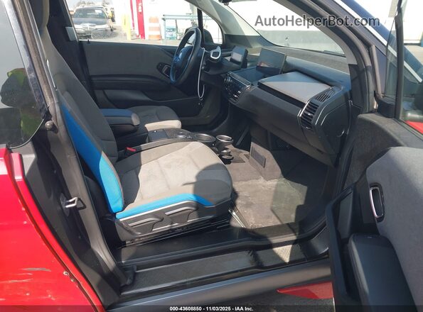 WBY8P4C06L7F81745 2020 BMW I3 Red Вид салону спереду