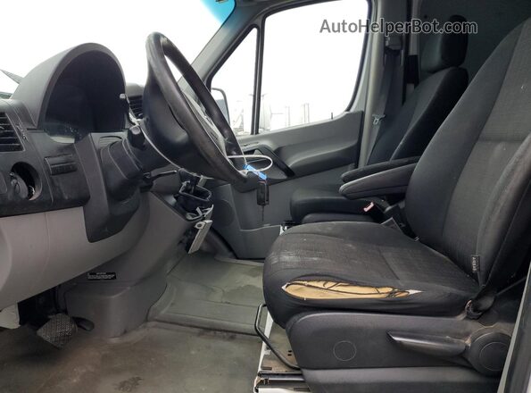 WD3PE8DD9GP174527 2016 MERCEDES-BENZ SPRINTER White Вид салону спереду