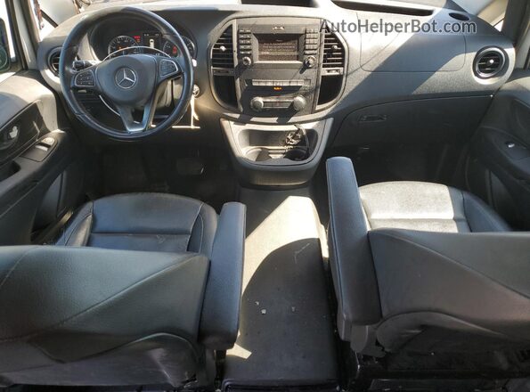 WD4PG2EE6G3154088 2016 MERCEDES-BENZ METRIS White Widok deski rozdzielczej