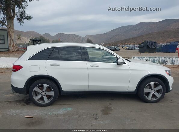 WDC0G4JB4GF032440 2016 MERCEDES-BENZ GLC 300 White უკანა სალონის ხედი