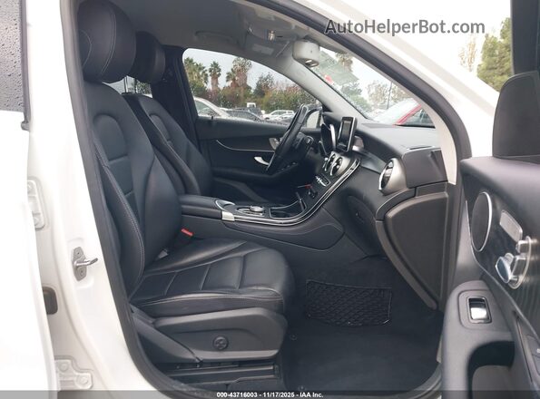 WDC0G4JBXHF198091 2017 MERCEDES-BENZ GLC 300 White წინა სალონის ხედი