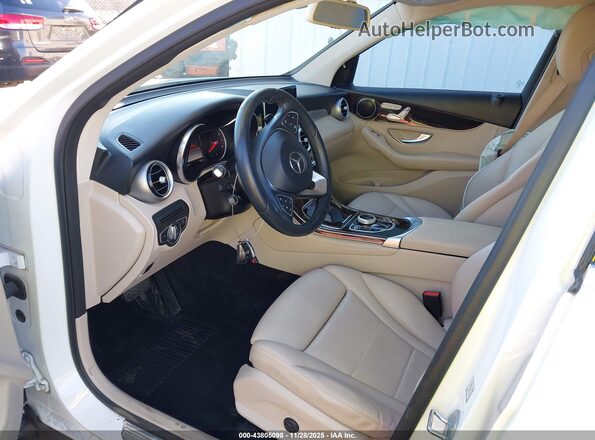 WDC0G4KB5JV105262 2018 MERCEDES-BENZ GLC 300 White 