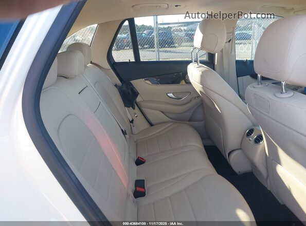 WDC0G4KB8JV034784 2018 MERCEDES-BENZ GLC 300 White 