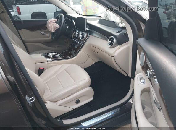 WDC0G5EB2JF401397 2018 MERCEDES-BENZ GLC 350E Brown Vista interior delantera