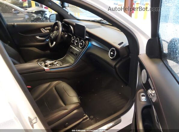 WDC0G6EB8HF205478 2017 MERCEDES-BENZ AMG GLC 43 White 