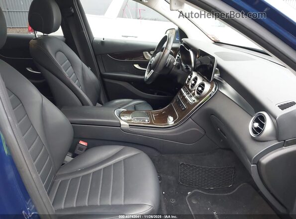 WDC0G8EB8LF680195 2020 MERCEDES-BENZ GLC 300 Blue Սալոնի դիմացի տեսք