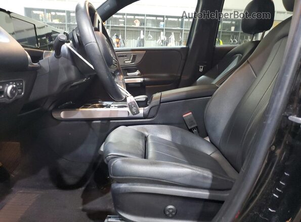 WDC4M4HB0LW012955 2020 MERCEDES-BENZ GLB-CLASS Black Вид салону спереду