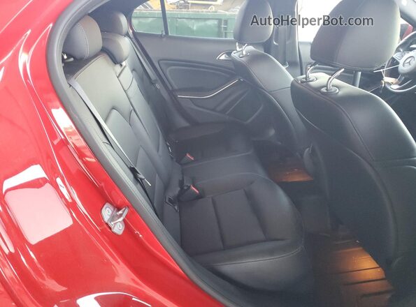 WDCTG4EB1LU024891 2020 MERCEDES-BENZ GLA Red Հետևի նստատեղերի տեսք