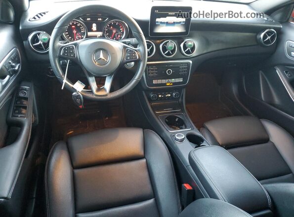 WDCTG4EB1LU024891 2020 MERCEDES-BENZ GLA Red Առջևի վահանակի տեսք