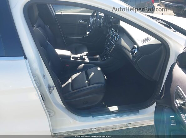 WDCTG4EB4KJ553302 2019 MERCEDES-BENZ GLA 250 White 