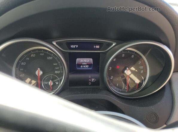 WDCTG4EB5KU000348 2019 MERCEDES-BENZ GLA Белый Вид щитка приборов