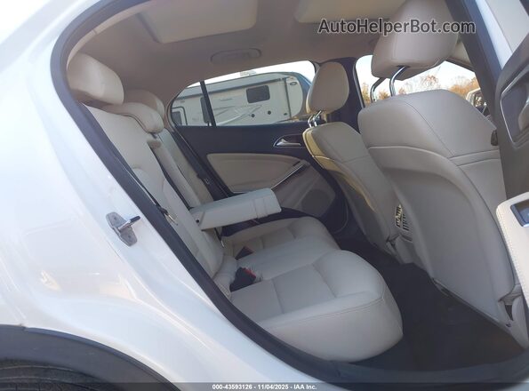 WDCTG4EB5KU018641 2019 MERCEDES-BENZ GLA 250 White 