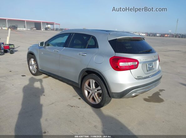 WDCTG4EB8GJ230331 2016 MERCEDES-BENZ GLA 250 Silver Trasero izquierdo