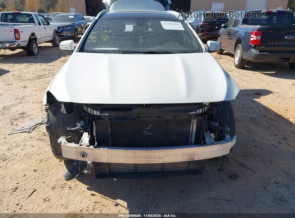 WDCTG4EB8GJ270800 2016 MERCEDES-BENZ GLA 250 White Սալոնի հետևի տեսք