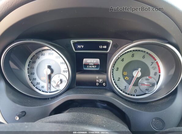 WDCTG4EB8GJ270800 2016 MERCEDES-BENZ GLA 250 White Հետևի նստատեղերի տեսք