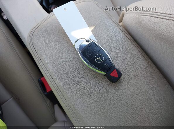 WDCTG4EB8GJ270800 2016 MERCEDES-BENZ GLA 250 White Առջևի վահանակի տեսք