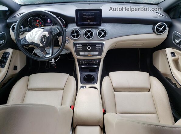 WDCTG4EB8LJ656417 2020 MERCEDES-BENZ GLA Белый Вид панели приборов
