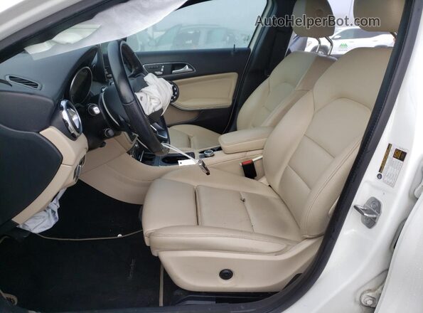 WDCTG4EB8LJ656417 2020 MERCEDES-BENZ GLA Белый Вид салона спереди