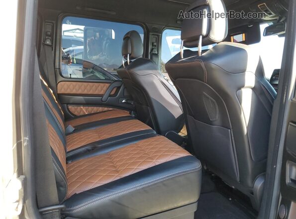 WDCYC7DH8JX295113 2018 MERCEDES-BENZ G-CLASS Gray Widok wnętrza z tyłu