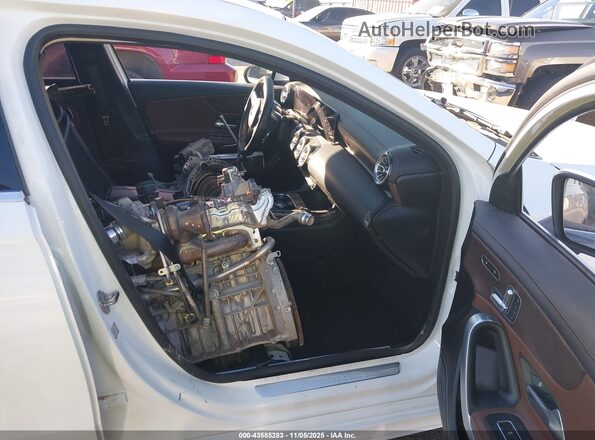 WDD3G4EB2KW001800 2019 MERCEDES-BENZ A 220 White Սալոնի դիմացի տեսք