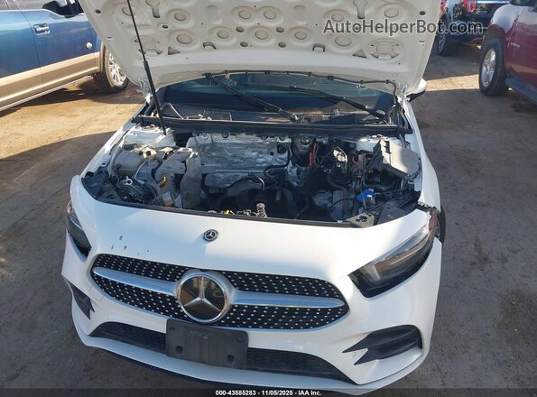WDD3G4EB2KW001800 2019 MERCEDES-BENZ A 220 White Դիմացի տեսք