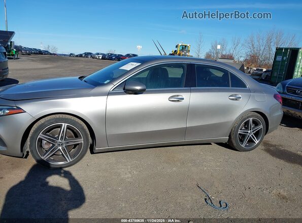 WDD3G4EB8KW019203 2019 MERCEDES-BENZ A 220 Gray 360 interior view