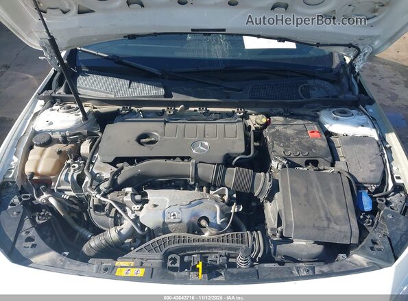 WDD3G4EB9KW000515 2019 MERCEDES-BENZ A 220 White 