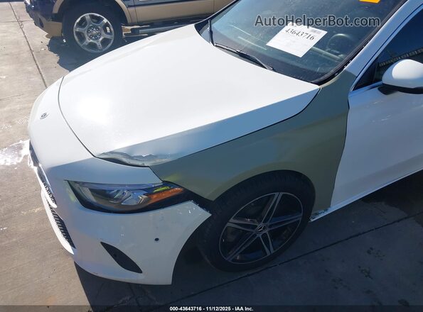 WDD3G4EB9KW000515 2019 MERCEDES-BENZ A 220 White 