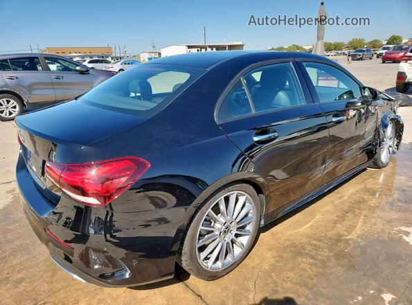 WDD3G4EBXKW012351 2019 MERCEDES-BENZ A Black Tył prawy
