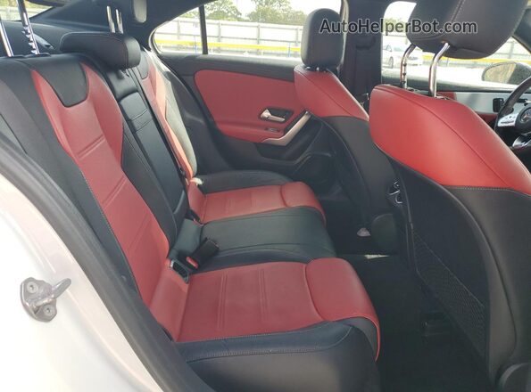 WDD3G4FB8LW039189 2020 MERCEDES-BENZ A White Vista de los asientos traseros