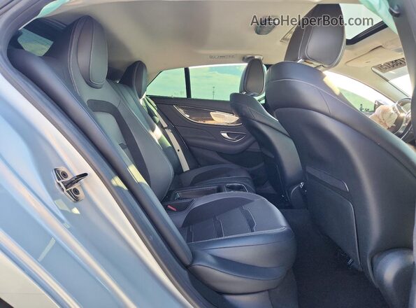 WDD7X8KB3KA000388 2019 MERCEDES-BENZ AMG Silver Vista de los asientos traseros