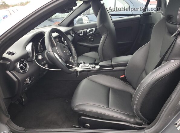 WDDPK3JA0HF136967 2017 MERCEDES-BENZ SLC Серый Вид салона спереди