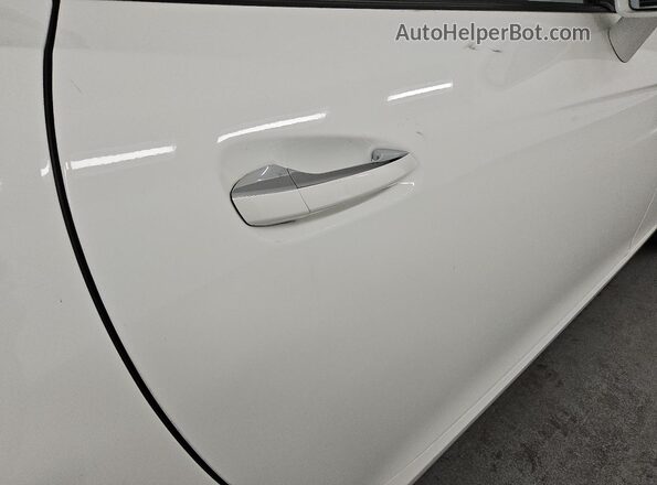 WDDPK3JA1JF155470 2018 MERCEDES-BENZ SLC White 