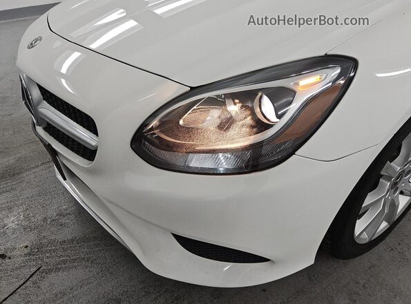 WDDPK3JA1JF155470 2018 MERCEDES-BENZ SLC White 