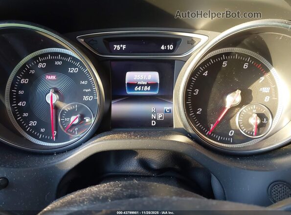 WDDSJ4EB2JN681165 2018 MERCEDES-BENZ CLA 250 White Vista de los asientos traseros