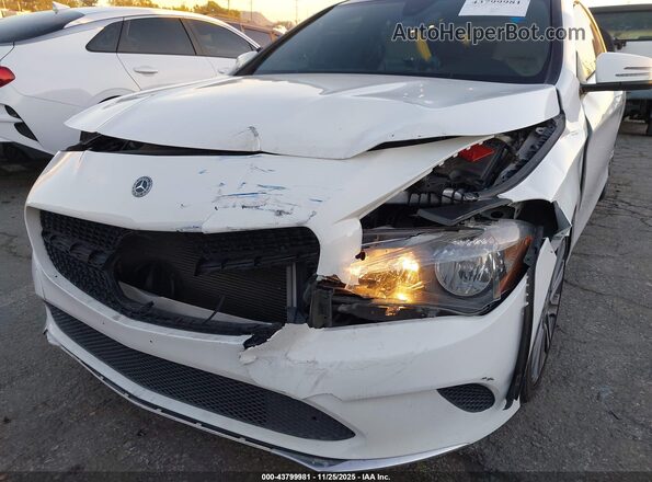 WDDSJ4EB2JN681165 2018 MERCEDES-BENZ CLA 250 White Vista frontal