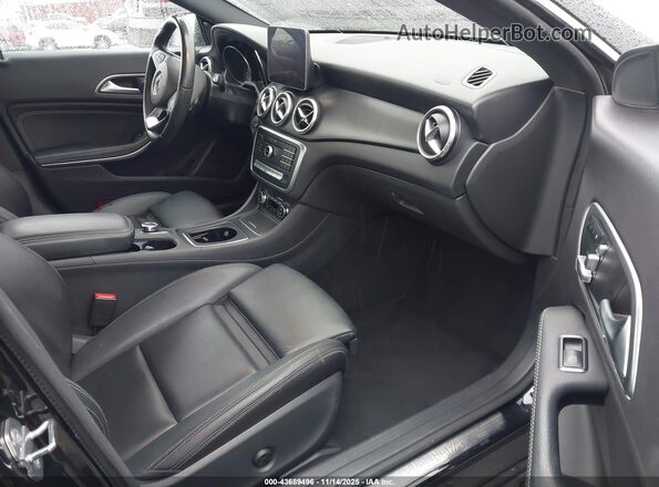 WDDSJ4EB5KN776255 2019 MERCEDES-BENZ CLA 250 Black Սալոնի դիմացի տեսք