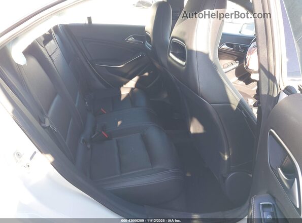 WDDSJ4EB6JN518440 2018 MERCEDES-BENZ CLA 250 White Vista de la etiqueta del VIN