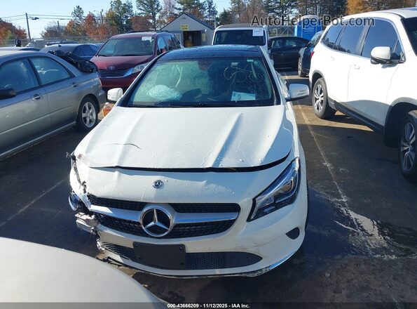 WDDSJ4EB6JN518440 2018 MERCEDES-BENZ CLA 250 White Vista del cuadro de instrumentos