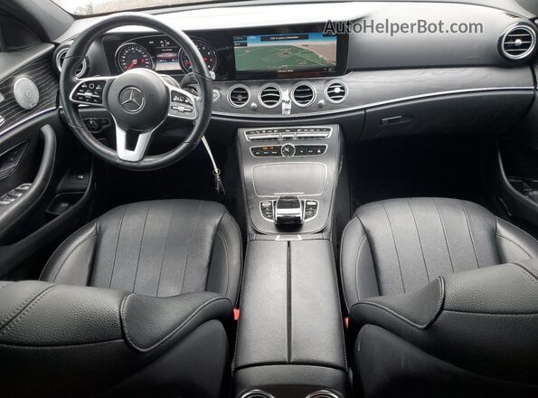 WDDZF6JB0KA490807 2019 MERCEDES-BENZ E White Вид панелі приладів
