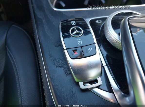 WDDZF8DB9LA733684 2020 MERCEDES-BENZ E-CLASS Черный Вид панели приборов