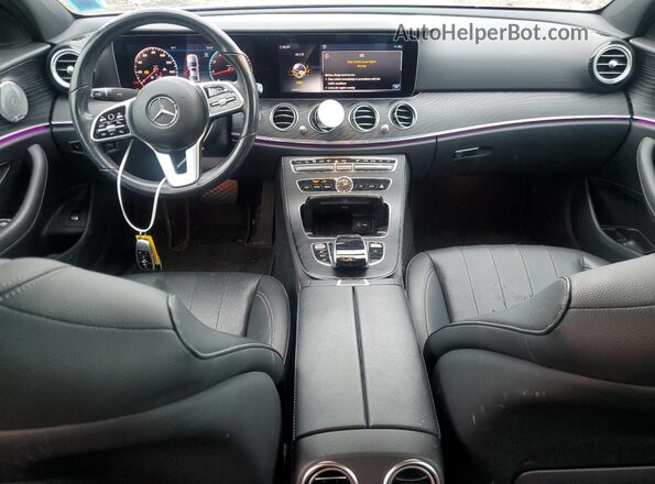 WDDZF8EB7LA748635 2020 MERCEDES-BENZ E Silver Widok deski rozdzielczej