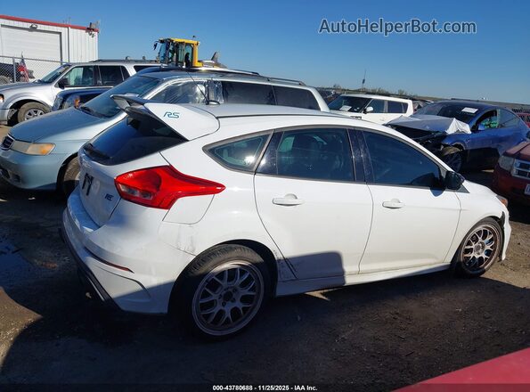 WF0DP3TH6H4119513 2017 FORD FOCUS RS White Вид задньої частини салону