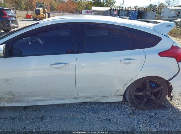 WF0DP3TH9H4123247 2017 FORD FOCUS RS White 360 interior view